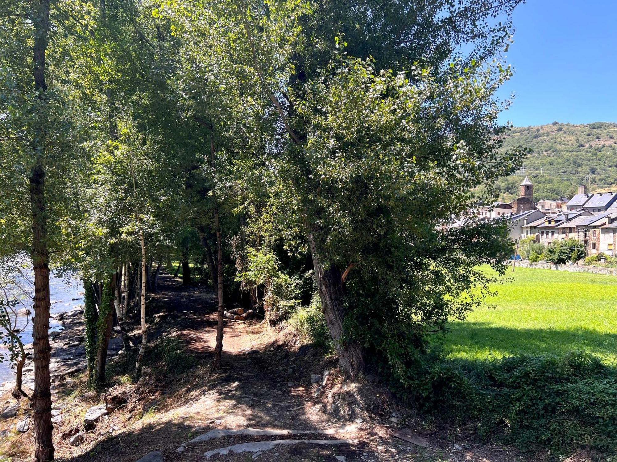 Apartamento Raval - L'Amfitriona Rialp Exterior photo